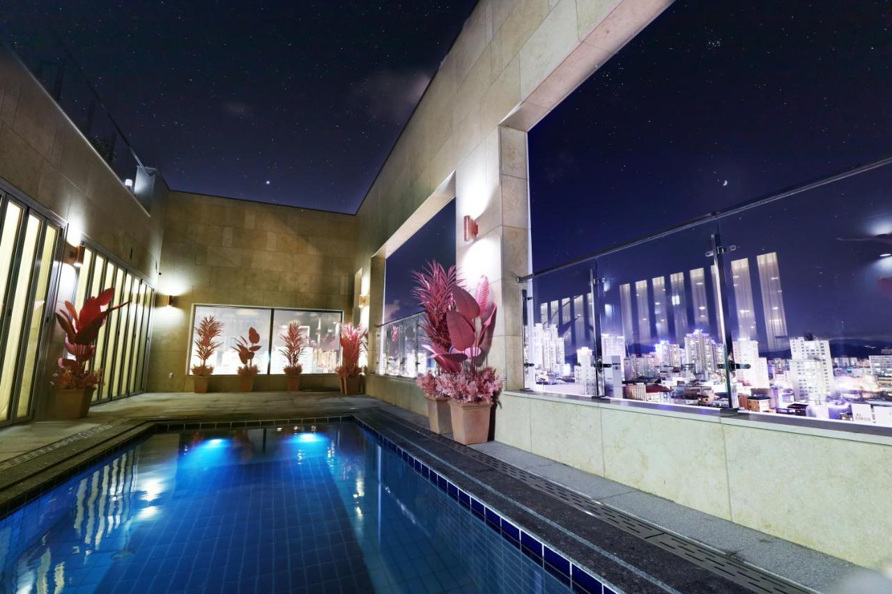Ashton Hotel Ilsan Ni Exterior photo